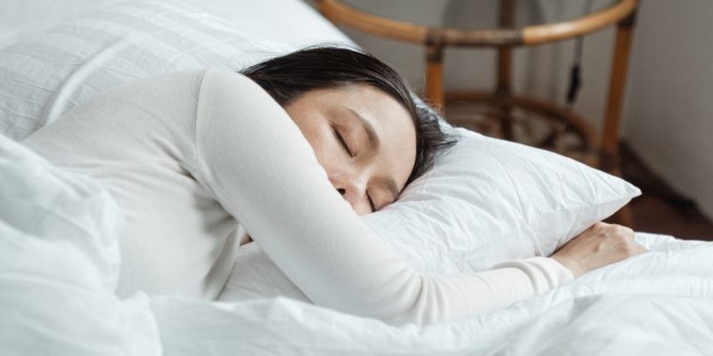 Atasi Kesepian Dengan Tidur yang Cukup